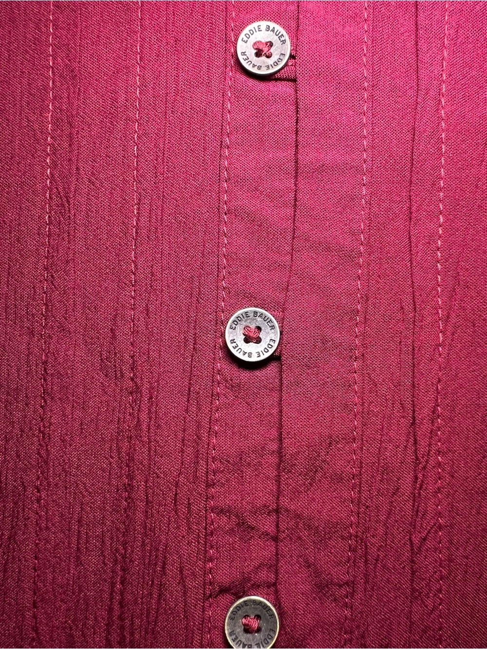 Eddie Bauer Women’s Sleeveless Office Button-Down Blouse in Wine - Picture 2 of 10